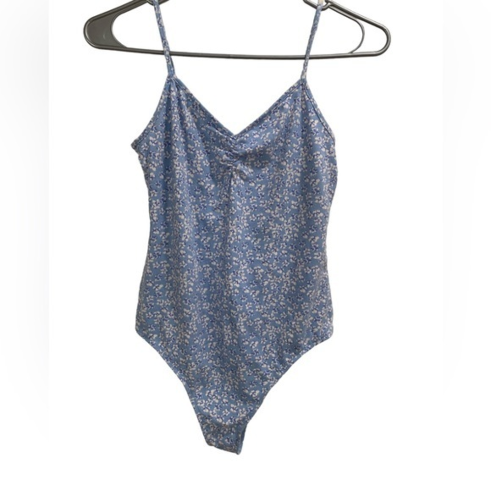 Basics by PacSun‎ Womens Blue flowered Bodysuit size Small